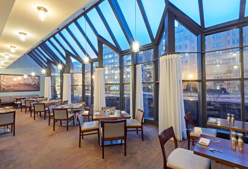 호텔 Capital Hilton