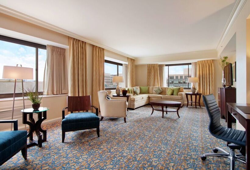 호텔 Capital Hilton