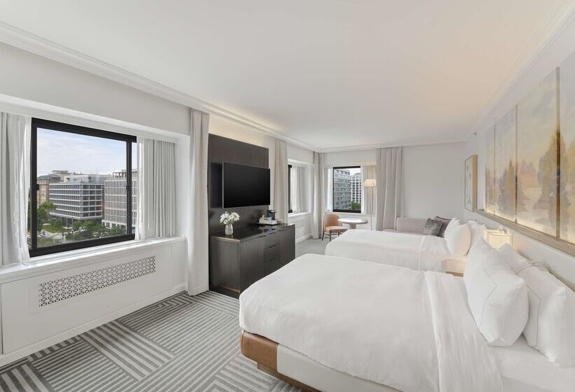 호텔 Capital Hilton