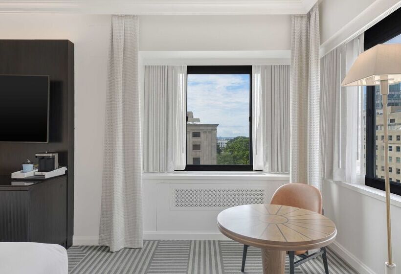 호텔 Capital Hilton