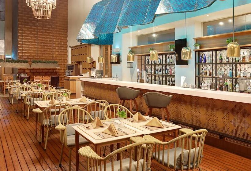 Artotel Gelora Senayan Jakarta