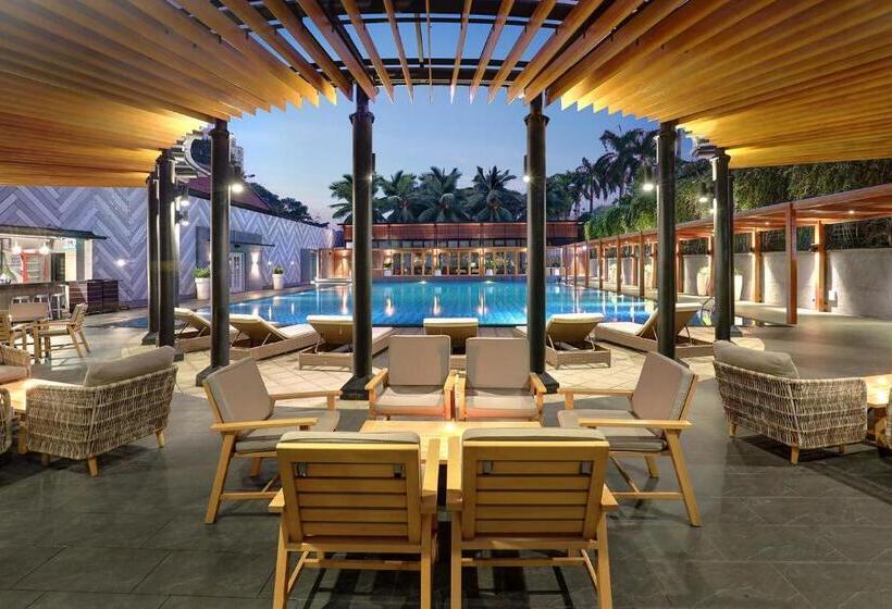 Artotel Gelora Senayan Jakarta