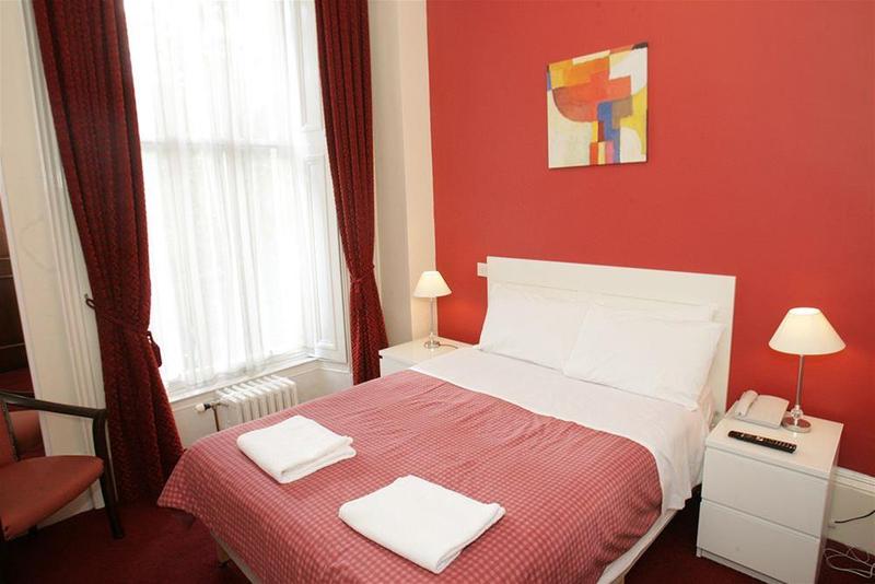 בית מלון כפרי Clifton