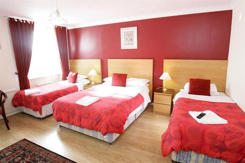 בית מלון כפרי Clifton