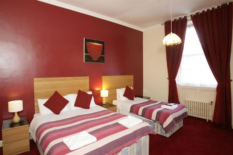 בית מלון כפרי Clifton