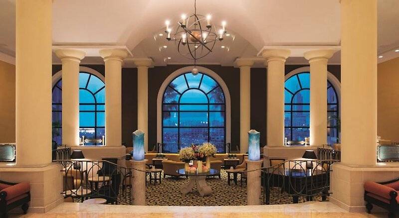 هتل Corinthia St George S Bay