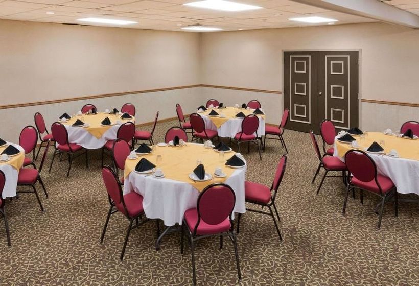 فندق Days Inn By Wyndham Batavia Darien Lake Theme Park