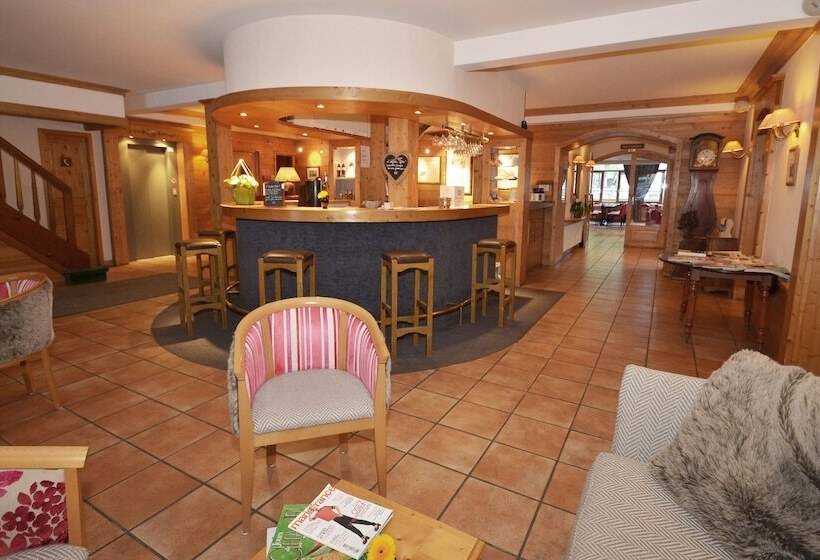 ホテル Hôtel De L Arve By Happyculture