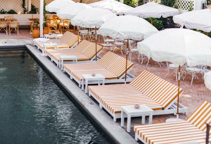 Отель Des Lices