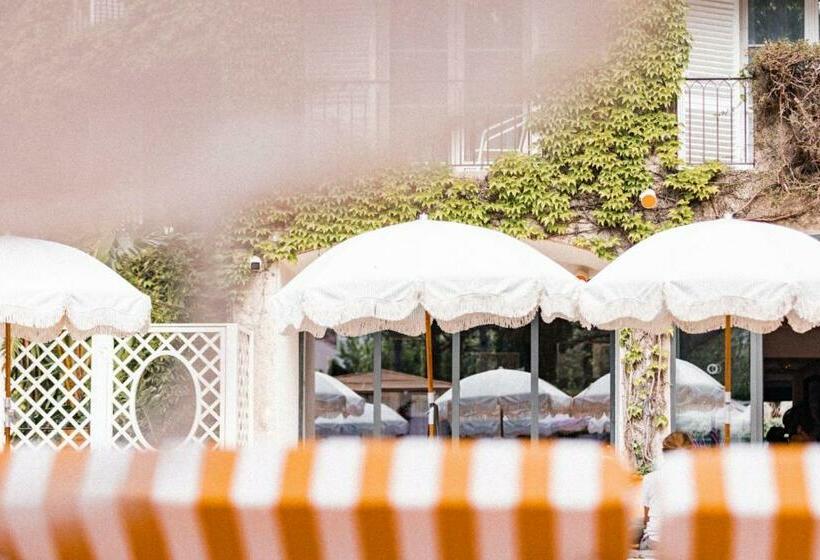 Отель Des Lices