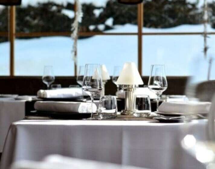 هتل Hôtel Le Jeu De Paume