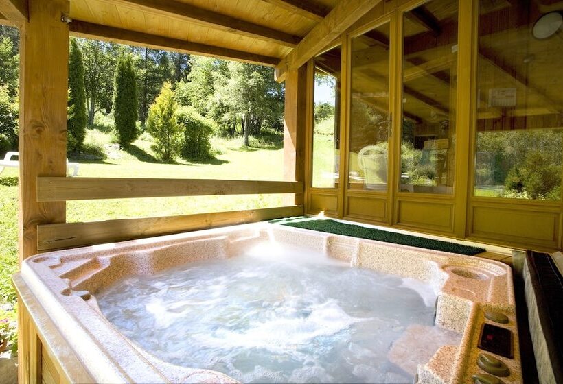 هتل Hôtel Le Jeu De Paume