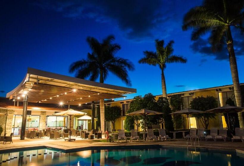 هتل Fiesta Inn Oaxaca