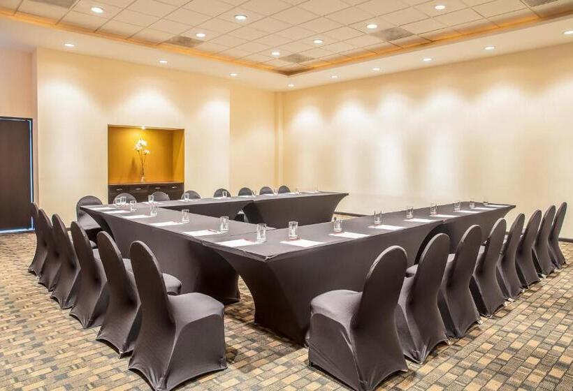 هتل Fiesta Inn Oaxaca