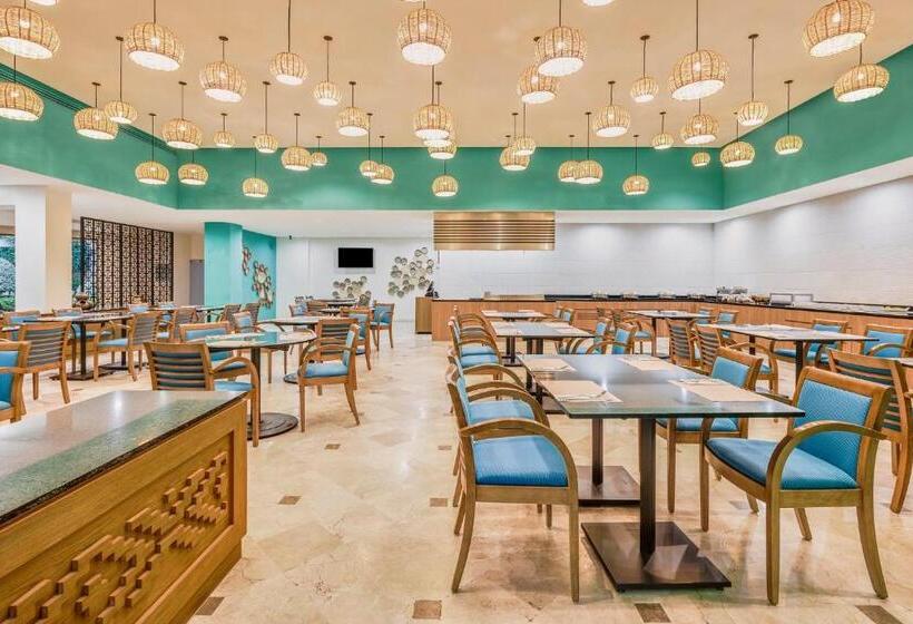 هتل Fiesta Inn Oaxaca