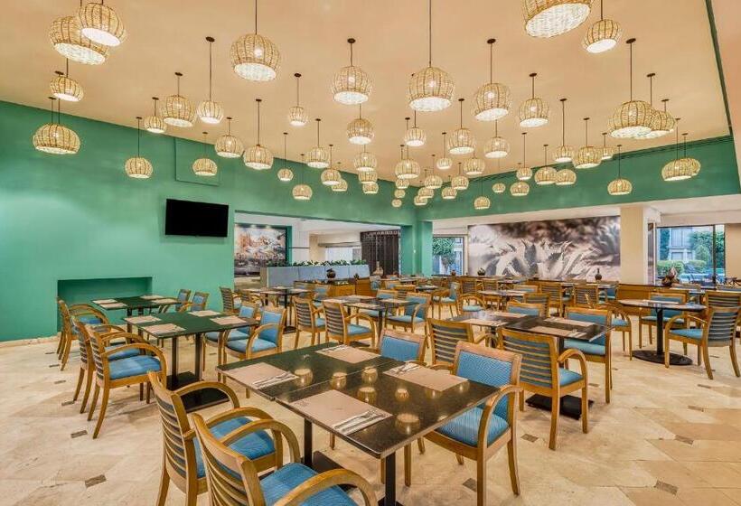 هتل Fiesta Inn Oaxaca