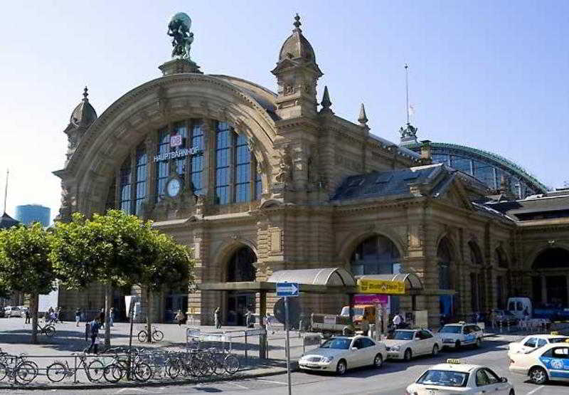 ホテル Frankfurt Marriott