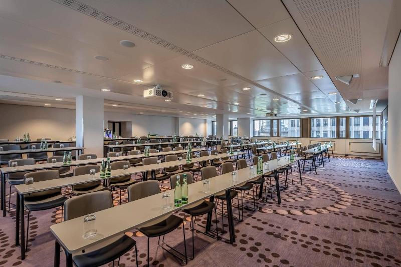 ホテル Frankfurt Marriott