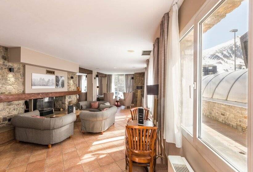 Hotel Grand Pas by Nexta