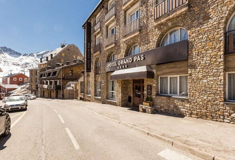 Hotel Grand Pas by Nexta