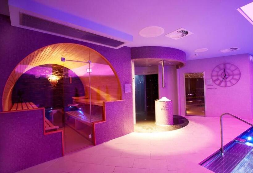 Grand Plaza Hotel & Wellness