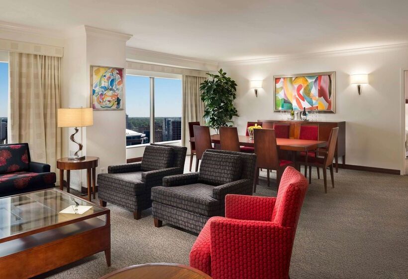 فندق Hilton Charlotte Uptown