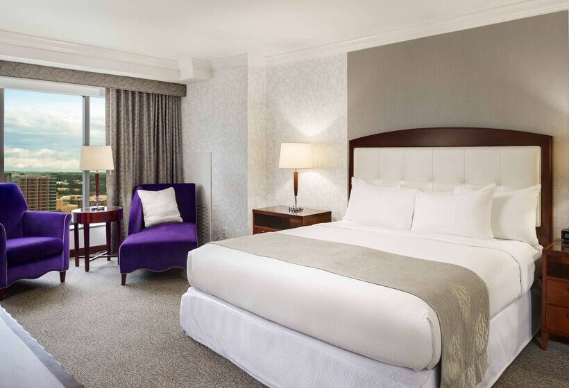 فندق Hilton Charlotte Uptown