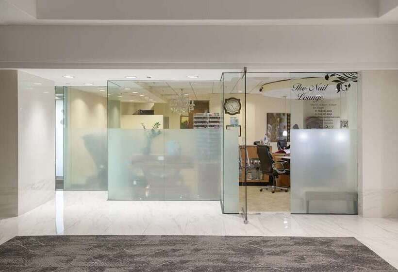 فندق Hilton Charlotte Uptown