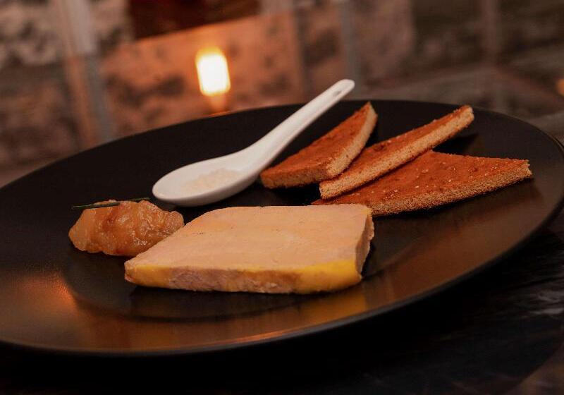 Отель Hôtel Mercure Blois Centre