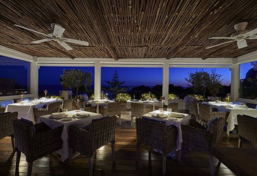 Отель La Minerva