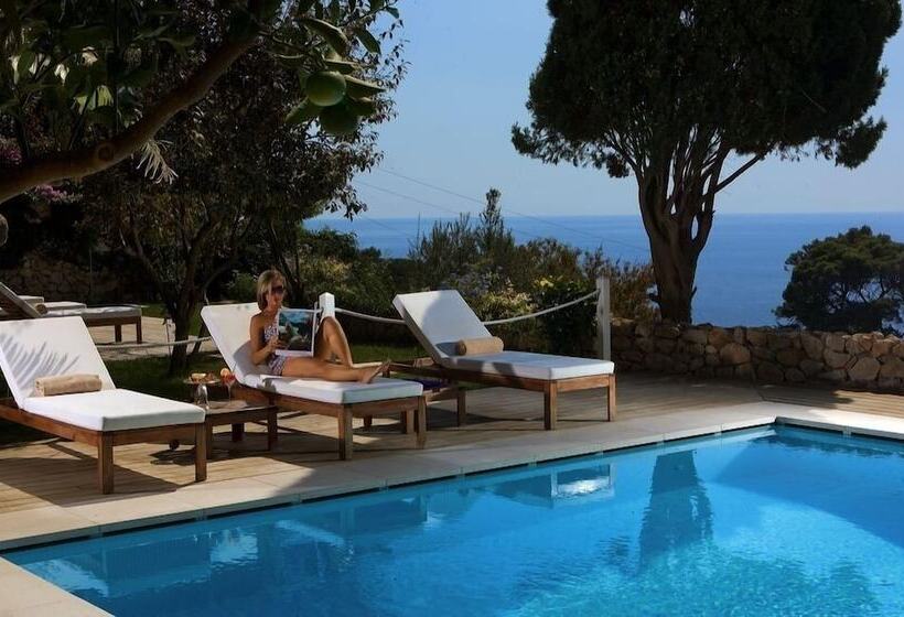 Отель La Minerva