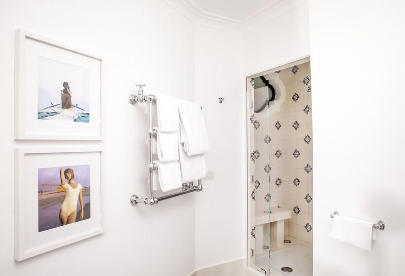 Отель La Minerva