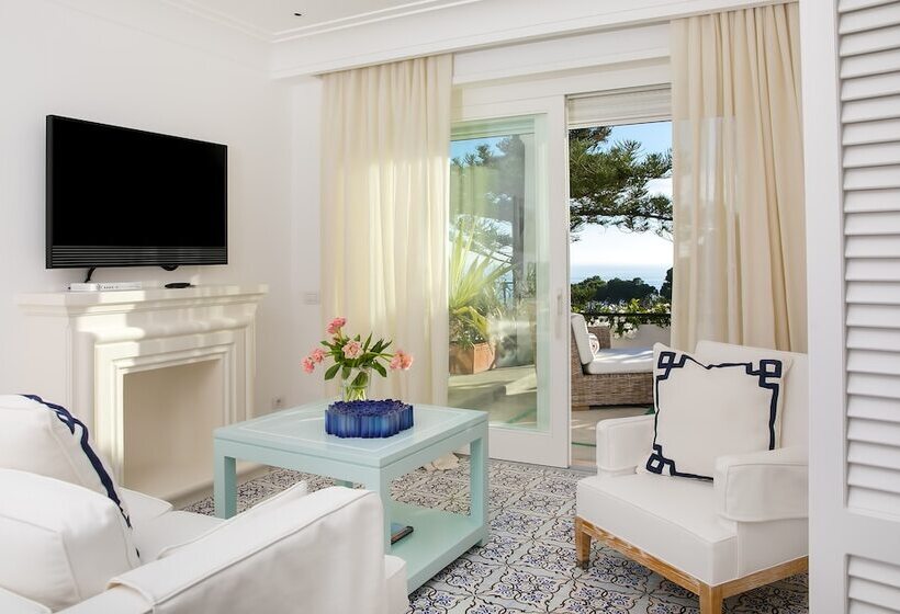 Отель La Minerva