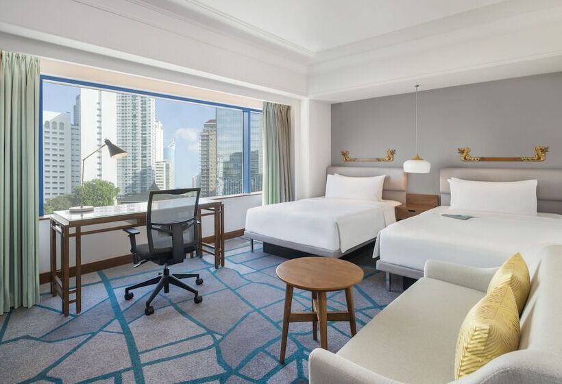Отель Le Meridien Jakarta