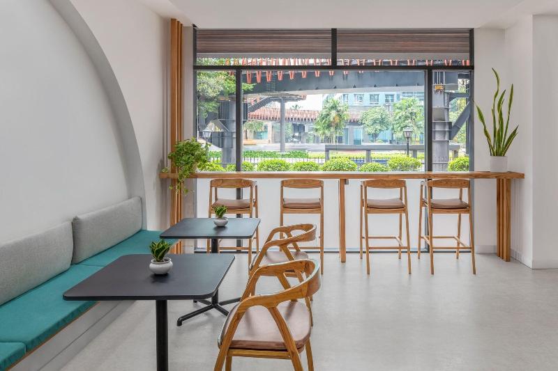 Отель Le Meridien Jakarta