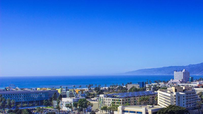Отель Hyatt Centric Delfina Santa Monica