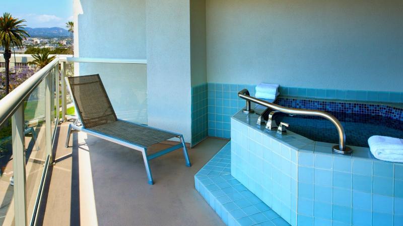 Отель Hyatt Centric Delfina Santa Monica