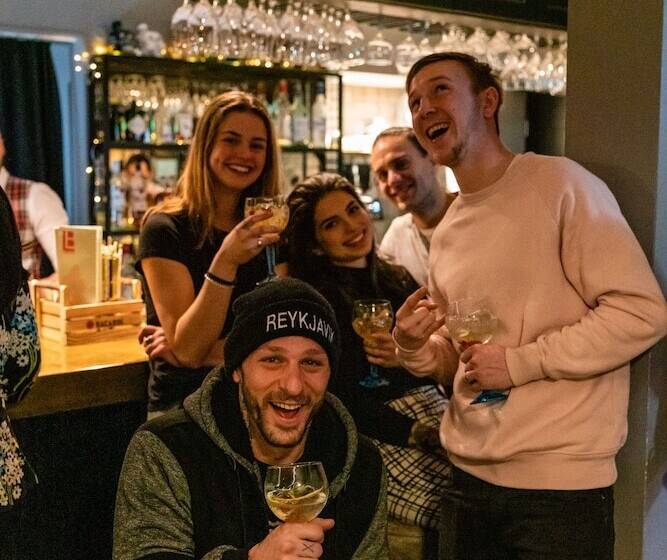 هتل Leifur Eiríksson