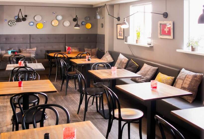 هتل Leifur Eiríksson