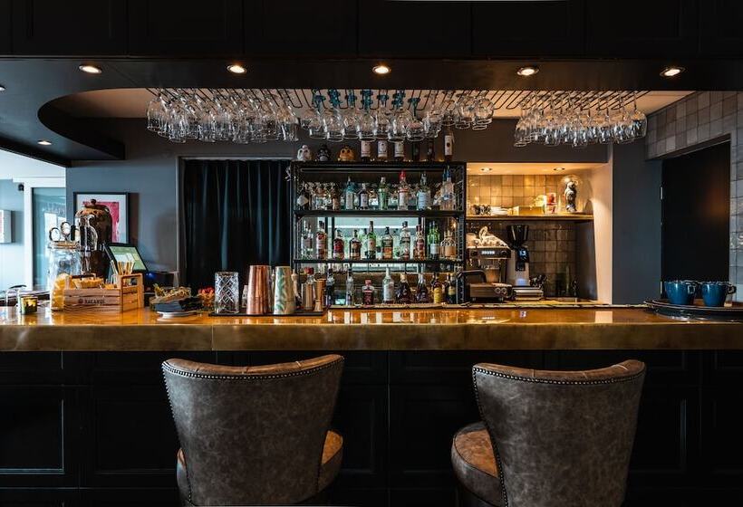 هتل Leifur Eiríksson