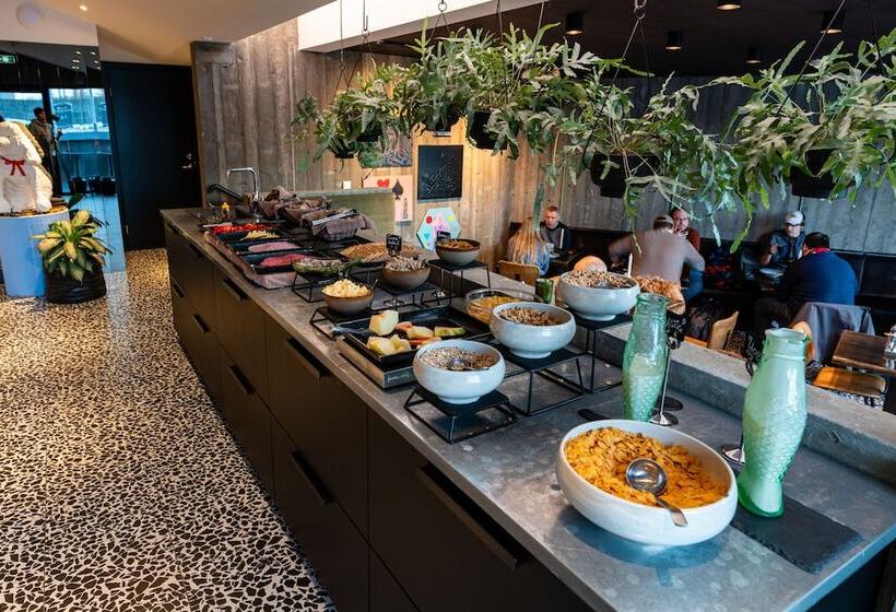 هتل Leifur Eiríksson