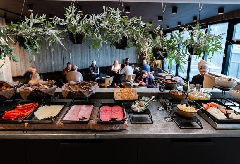 هتل Leifur Eiríksson