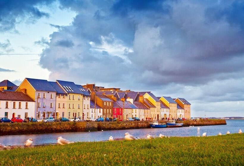 هتل Leonardo Galway