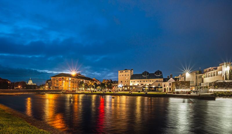 هتل Leonardo Galway