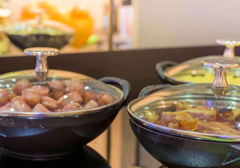 هتل Mercure Tours Centre Gare Et Congres