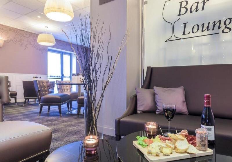 هتل Mercure Tours Centre Gare Et Congres