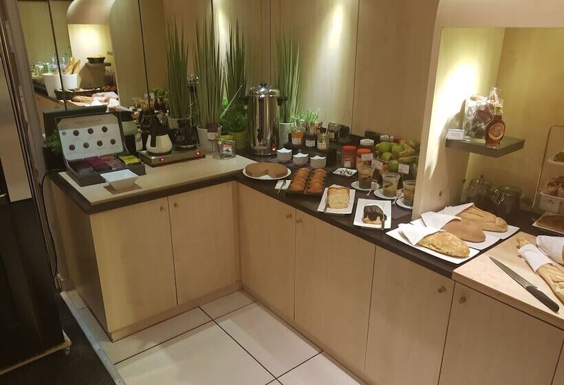 هتل Mercure Tours Centre Gare Et Congres