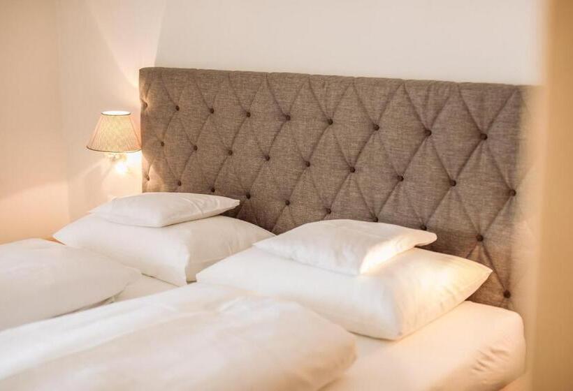 فندق Nationalpark Lodge Grossglockner