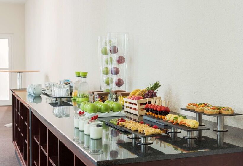 酒店 NH Dresden Neustadt