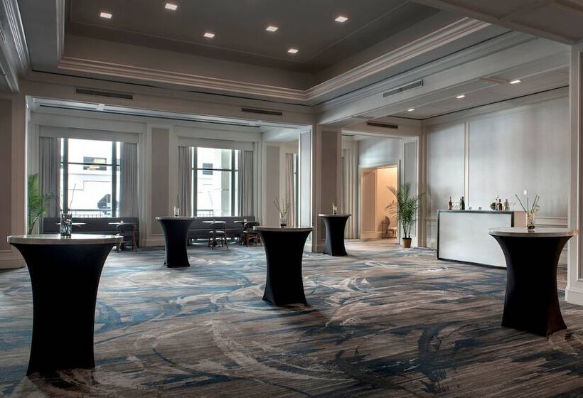 בית מלון כפרי Norfolk Waterside Marriott